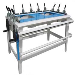 silk stretching machine